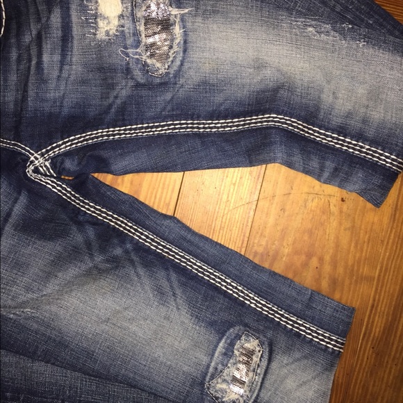 🚫 SOLD Rock revival jeans🚫 - Picture 2 of 3